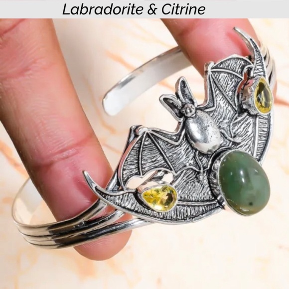 Labradorite & Citrine Quartz Handmade Flying Bat Bangle Bracelet - Picture 3 of 5